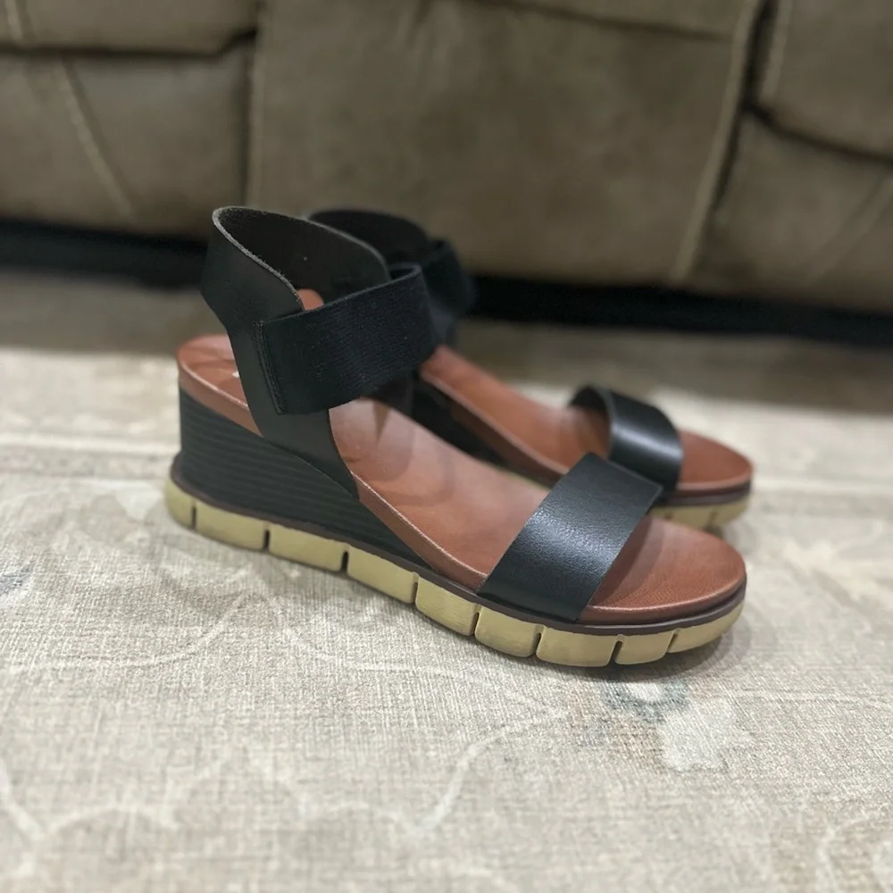 MIA Black and Tan Wedge Sandals - Picture 3 of 4